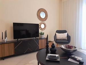 Cozy City Center Apartment