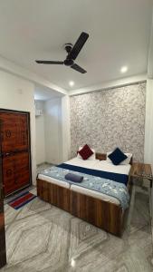 Shree paying Guest House
