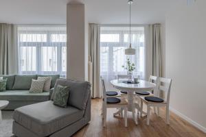 Koszyki Apartment by Mia