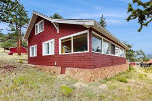 Charming vacation home close to Rocky Mountain National Park