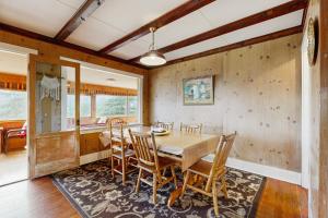 Charming vacation home close to Rocky Mountain National Park