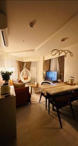 Seaside Living 1BR Corner Apartment with Spacious Balcony in Tambuli