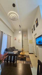 Scenic 2BR Penthouse with Samal Island View