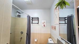 Scenic 2BR Penthouse with Samal Island View