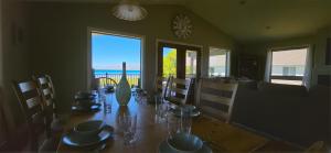 Lakeshore Retreat, Lakefront with Water Toys