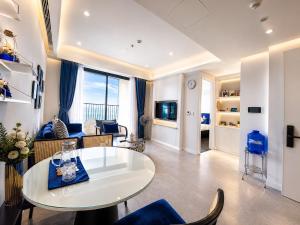 Love & Peace Apartment