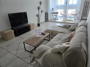 Les Salins - 2 Chambres - Climatisation - Lave Linge - Wifi