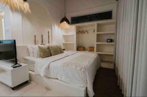 1 BR Villa - Walk to Canggu Beach