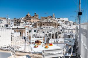 Panoramic Terraces with Sea & Old Town View Ostuni Style