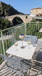 Appartement avec balcon vue Pont Roman de Nyons