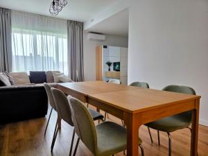Modern 3 room apartment 72m, 12 mins to beach