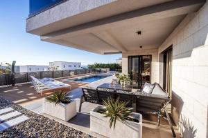 My Dalmatia - Luxury Villa AMore with private heated pool, sea view terrace and home gym