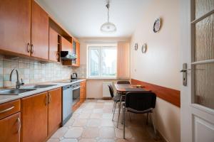 Kasprzaka Warsaw Classic Apartment by BookingHost