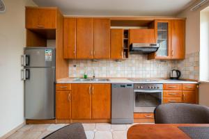 Kasprzaka Warsaw Classic Apartment by BookingHost