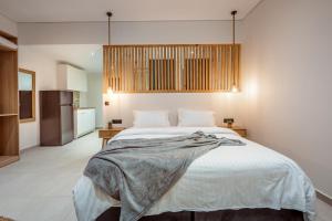 Mr & Mrs Grey Luxury Suites with Private Pools-Laganas