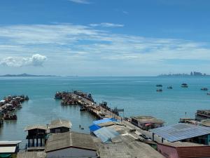 Beach Front Condo Centerviews Bangsaray Floor 7