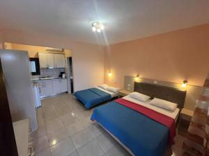 Sissys Suites San Antonio Beach Potos Thassos