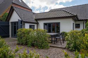 Stylisch-Wohnen-in-Wyk-Ferienhaus-Mal-Huus
