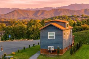 Sojourn Lodging