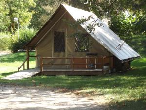 Campings Camping le Nid du Parc : photos des chambres