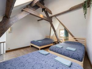 Charming 12 person apartment