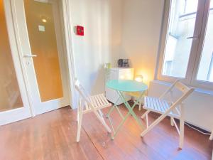 Charming street room in Antwerp