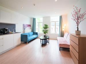City-view apartment for 12 persons