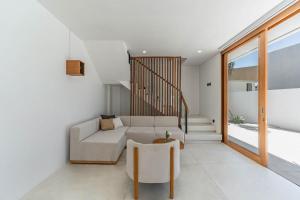Luxury 3BR Villa Sapphire Pool Berawa Canggu