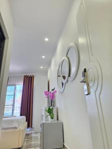 Crown Villa