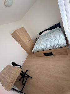 Grand T5 climatisé-4 Chambres-Parking Privé-Tram 3min-8 Pers