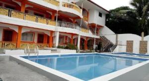 Palm Grove Saud Holiday Complex Hotel