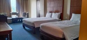 Sri U-Thong Grand Hotel