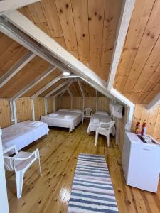 Meti guest house wooden room