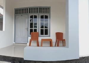 Indah Lodge Cottages & Restaurant