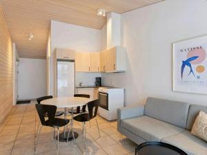 Holiday Apartment By The Sea And Golf Course