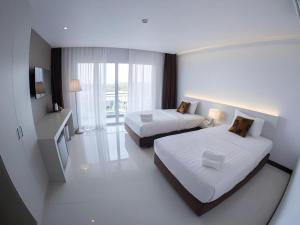 Chaisaeng Villa