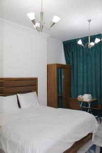 Swiss Properties Studio Apartment