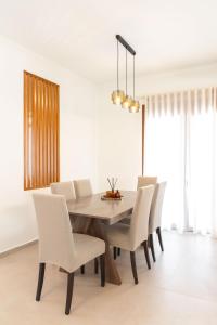 Marikas bright luxury apartment