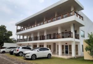 Cozzy Seaview Beach Resort