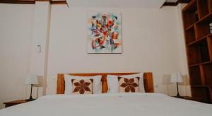 Cozzy Seaview Beach Resort
