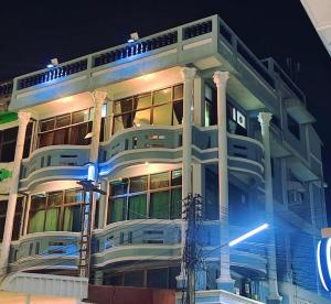 Just Mansion Hotel