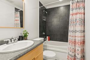 Modern 2BR near UBC, 10 min to downtown