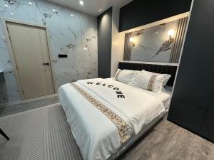 Unique Vacation House Modern & Smart Room