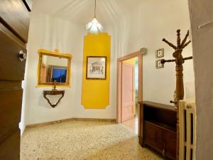 Gelso Rosso, Romantic stay in the Old Garden