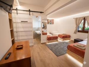 Fly Park B&B Bologna 50 POSTI AUTO 13 POSTI LETTO