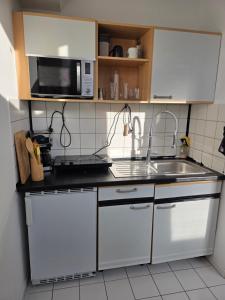 2BR Near Turkish Consulate