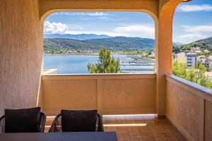 Nikolina Sea View Apartments