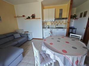 R 42 Appartamento con terrazzo e posto auto