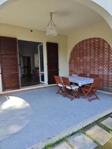 R08 - Trilocale con giardino privato e garage