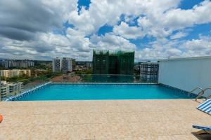 Westlands 13th Floor 1bedroom Marina Bay Square